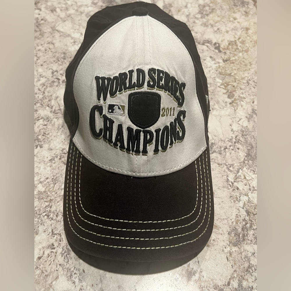 NEW ERA World Series 2011 Champion St Louis Cardinals White BLACK Ball Cap